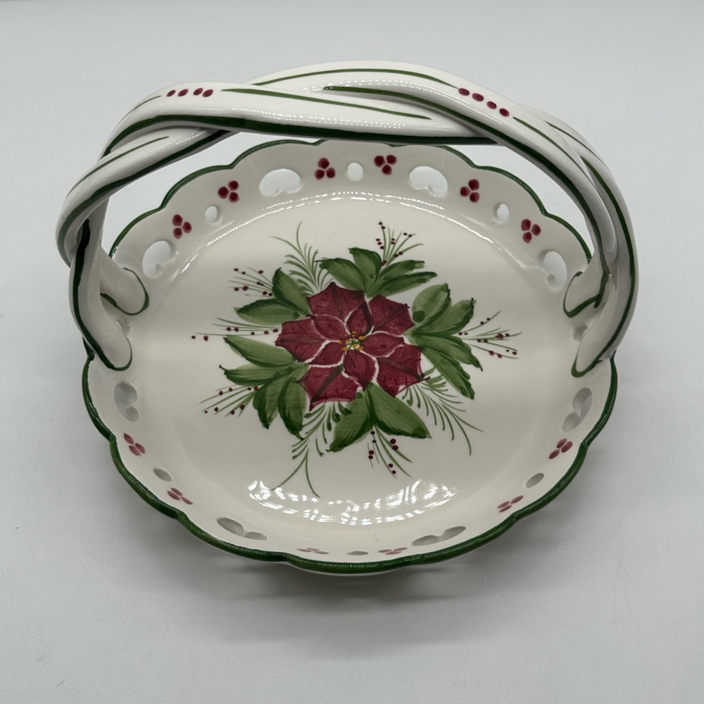 EUC Like New RCCL Portugal Art Christmas Poinsettia Ceramic Hand painted Basket